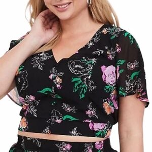 Torrid Floral Chiffon Smocked Crop Top Black Smocked Back